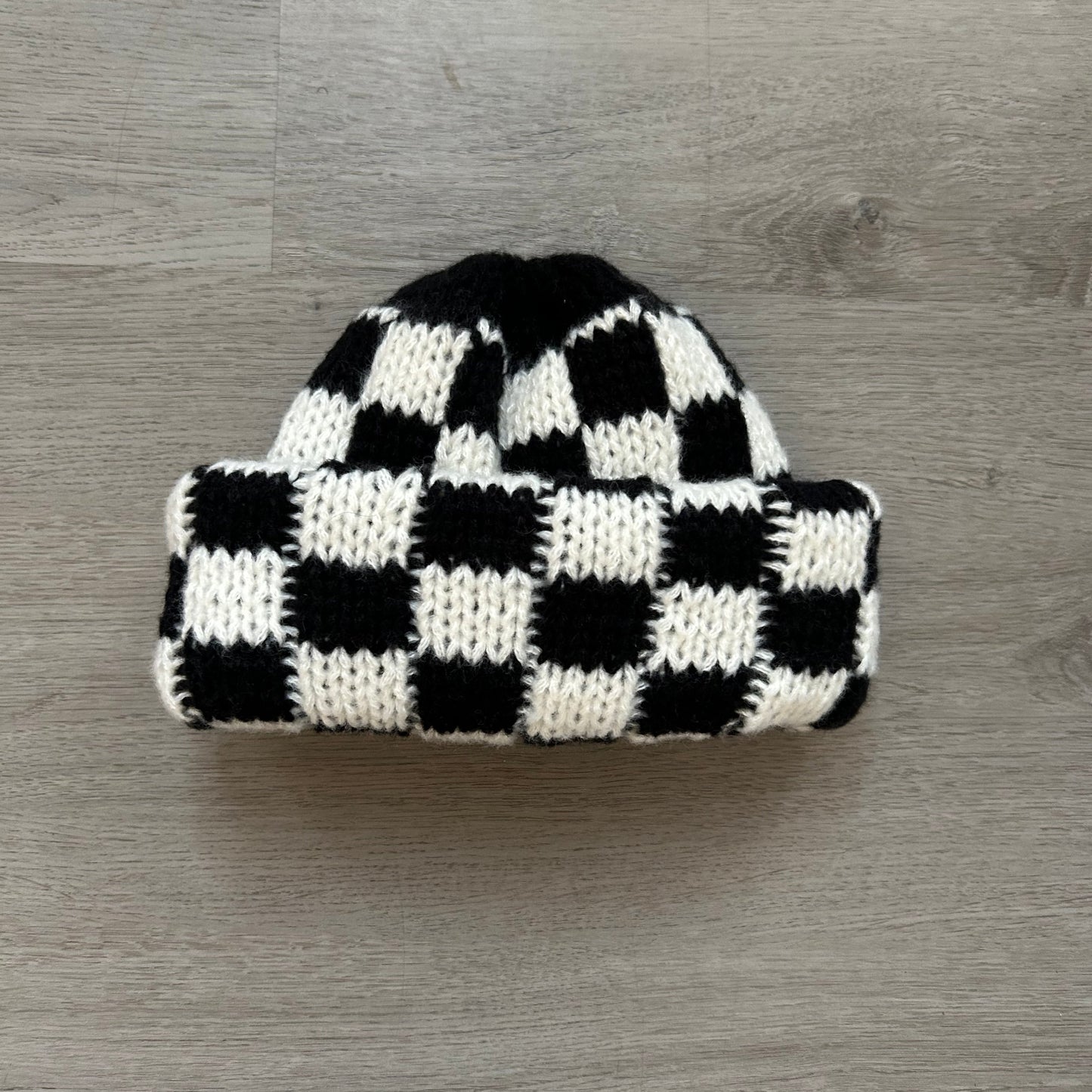 BLACK/WHITE Checkered Beanie